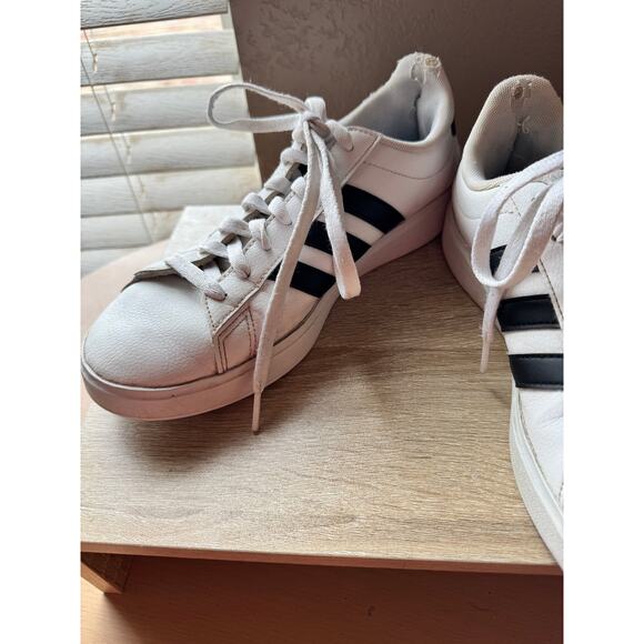 Adidas Cloudfoam Comfort Sneakers – Men’s Size 9 – White/Black - Picture 6 of 12